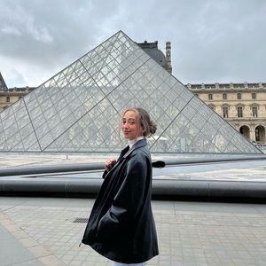 Meet your Posher, Abigail